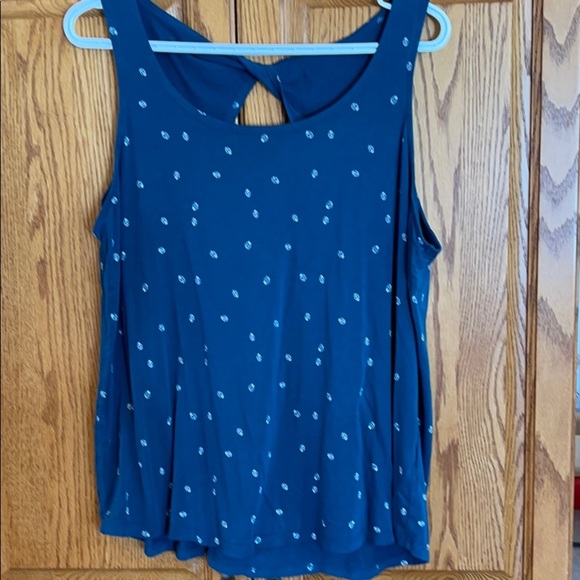 Reitmans tank top. - Picture 1 of 3